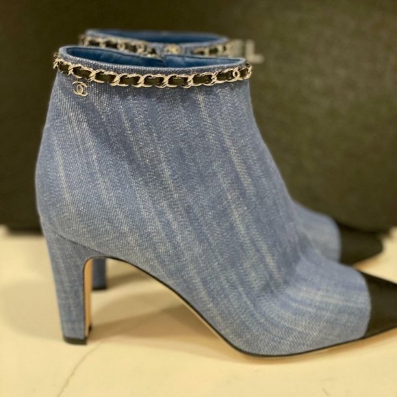 CHANEL 20C Denim Fabric Leather Chain CC Ankle Booties Boots Heels - Picture 4 of 10